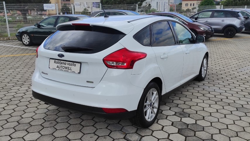 RABLJENO VOZILO FORD FOCUS 1,0 GTDI Mehanički mjenjač BENZIN 81171