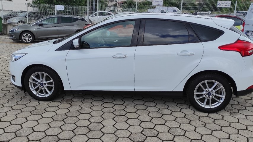 RABLJENO VOZILO FORD FOCUS 1,0 GTDI Mehanički mjenjač BENZIN 81171