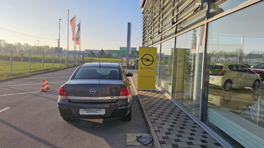 RABLJENO VOZILO OPEL ASTRA 1,6 16V Mehanički mjenjač BENZIN 224065