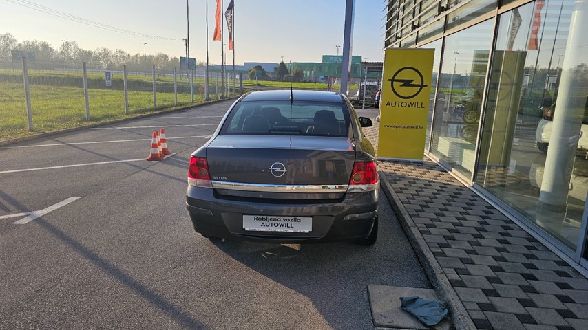 RABLJENO VOZILO OPEL ASTRA 1,6 16V Mehanički mjenjač BENZIN 224065