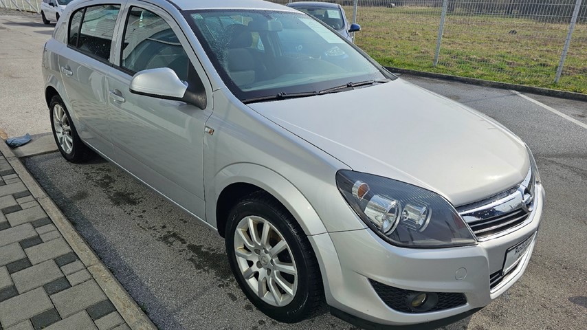 RABLJENO VOZILO OPEL ASTRA 1.6 Mehanički mjenjač BENZIN 223795