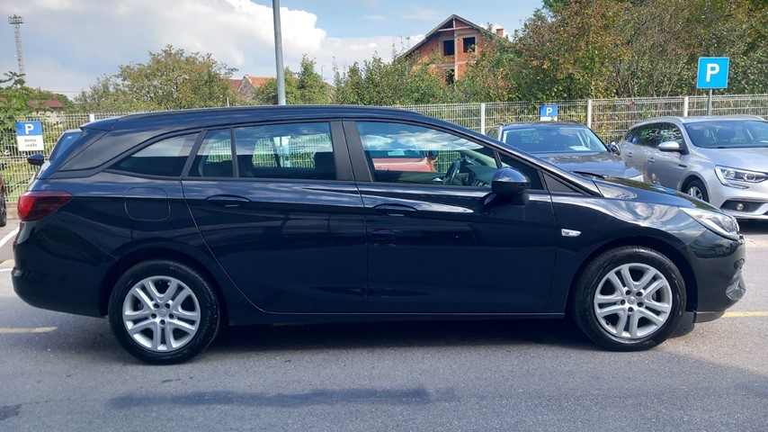 RABLJENO VOZILO OPEL ASTRA SPORTS TOURER EDITION F 1,5 DVC MT6 Mehanički mjenjač DIESEL 223361