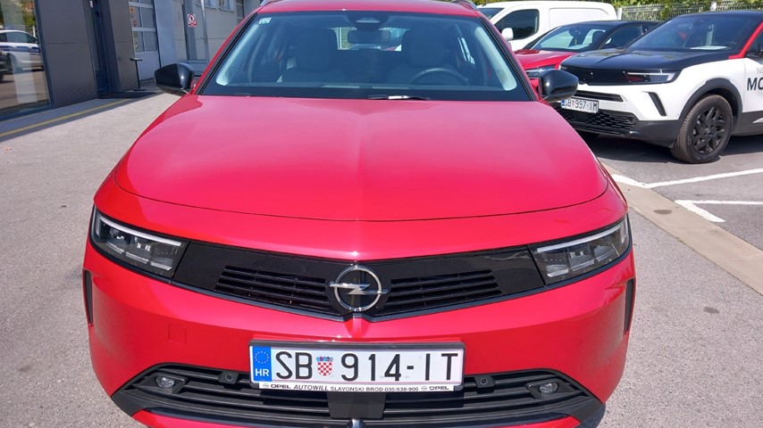 RABLJENO VOZILO OPEL ASTRA SPORTS TOURER EDITION F 1,2 XHL Mehanički mjenjač BENZIN 67202