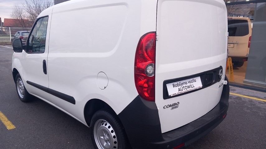 RABLJENO VOZILO OPEL COMBO VAN L1H1 1,3 DIE MT5 Mehanički mjenjač DIESEL 65706