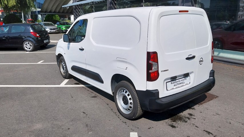 RABLJENO VOZILO OPEL COMBO VAN L1H1 ENJOY D 1.5 DT MT5 Mehanički mjenjač DIESEL 223898