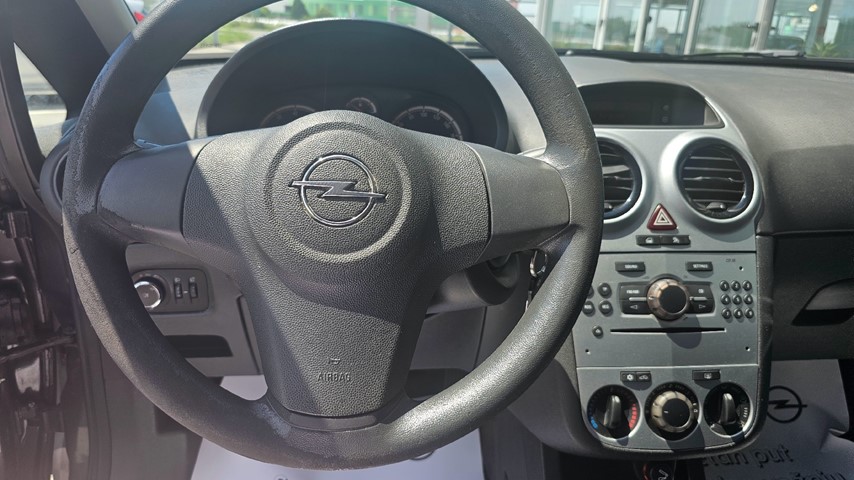 RABLJENO VOZILO OPEL CORSA ESSENTIA 1,2 Automatski mjenjač BENZIN 223843