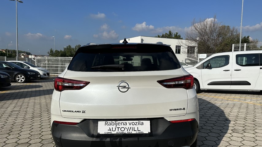 RABLJENO VOZILO OPEL GRANDLAND X ULTIMATE PHEV 1.6 AT8 Automatski mjenjač BENZIN 223501