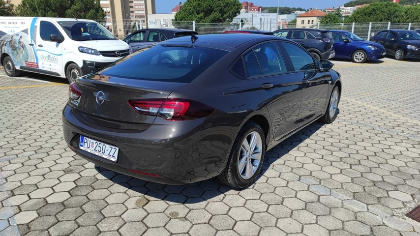 RABLJENO VOZILO OPEL INSIGNIA GRAND SPORT BUSINESS EDITION 1,5DVH MT6 Mehanički mjenjač DIESEL 90205