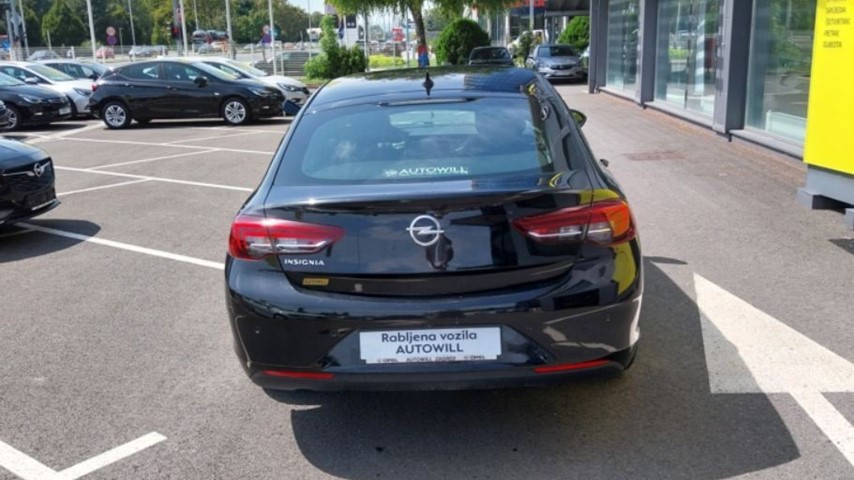 RABLJENO VOZILO OPEL INSIGNIA GRAND SPORT DYNAMIC D2.0DTH MT6 Mehanički mjenjač DIESEL 223906