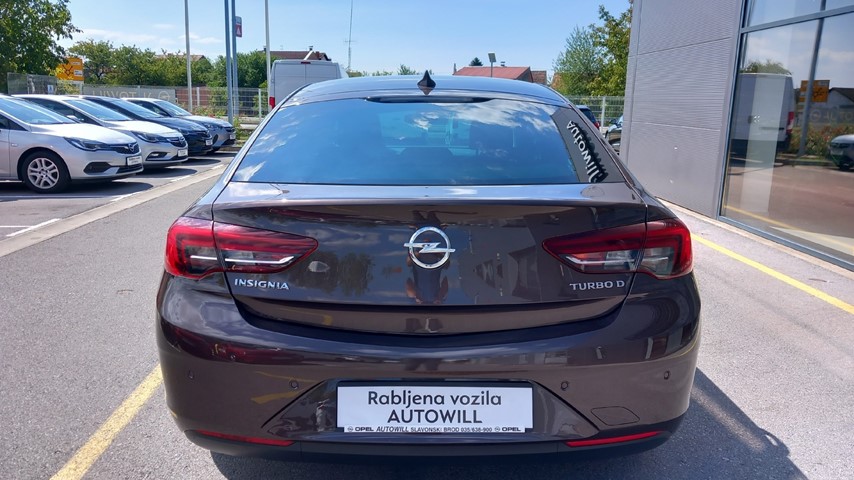 RABLJENO VOZILO OPEL INSIGNIA GRANDSPORT DYNAMIC 1,6 DTH Mehanički mjenjač DIESEL 65693