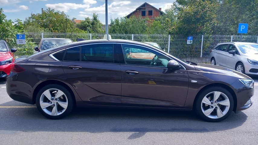 RABLJENO VOZILO OPEL INSIGNIA GRANDSPORT DYNAMIC 1,6 DTH Mehanički mjenjač DIESEL 65693