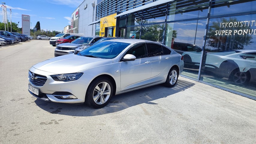 RABLJENO VOZILO OPEL INSIGNIA GRANDSPORT EDITION 1.6 DTH Mehanički mjenjač DIESEL 81122