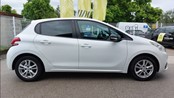 RABLJENO VOZILO PEUGEOT 208 1.6 HDI Mehanički mjenjač DIESEL 20825