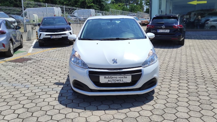 RABLJENO VOZILO PEUGEOT 208 BUSINESS 1,6 BLUE Mehanički mjenjač DIESEL 27330