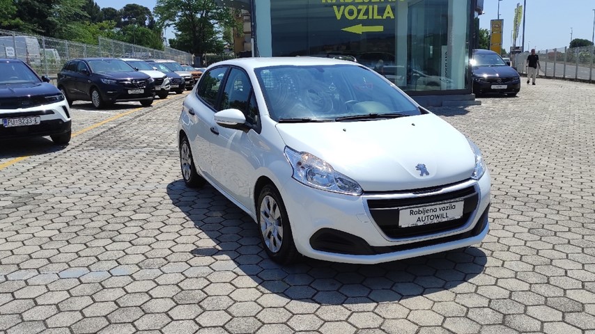 RABLJENO VOZILO PEUGEOT 208 BUSINESS 1,6 BLUE Mehanički mjenjač DIESEL 27330