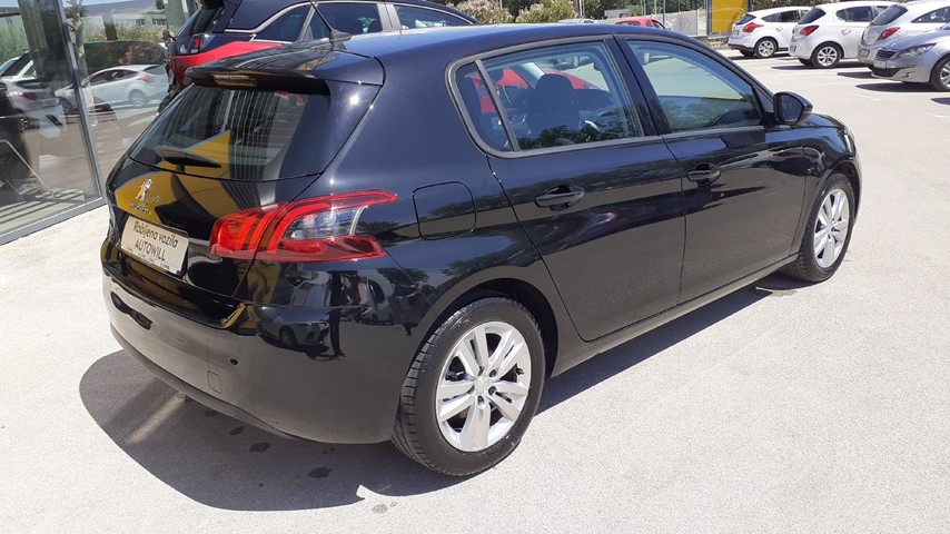 RABLJENO VOZILO PEUGEOT 308 1,2 ALLURE Automatski mjenjač BENZIN 27269