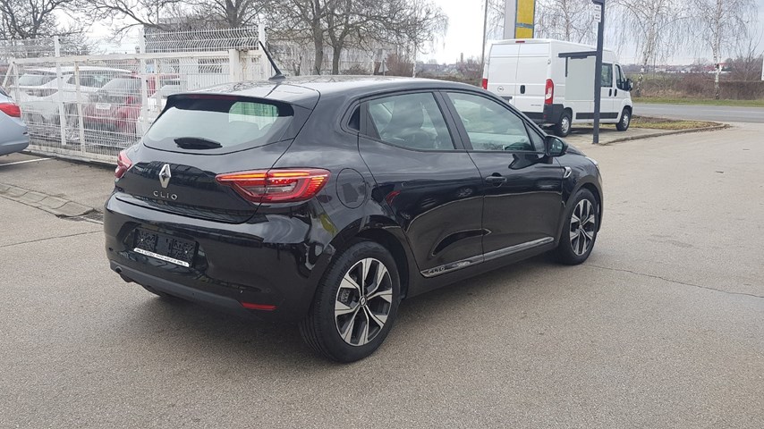 RABLJENO VOZILO RENAULT CLIO LIMITED TCE 90 Mehanički mjenjač BENZIN 224098