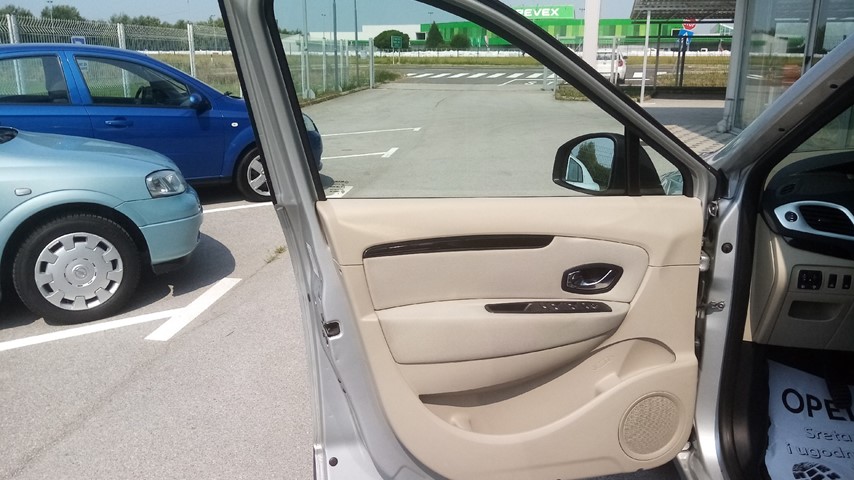 RABLJENO VOZILO RENAULT SCENIC 1,2 TCE Mehanički mjenjač BENZIN 223281