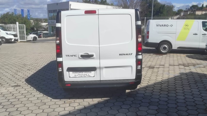 RABLJENO VOZILO RENAULT TRAFFIC L2H1 2,0 DCI Mehanički mjenjač DIESEL 27370