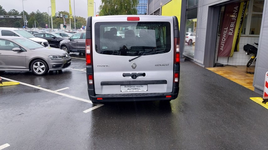 RABLJENO VOZILO RENAULT TRAFIC GRAND PASSENGER CONFORT Mehanički mjenjač DIESEL 223809