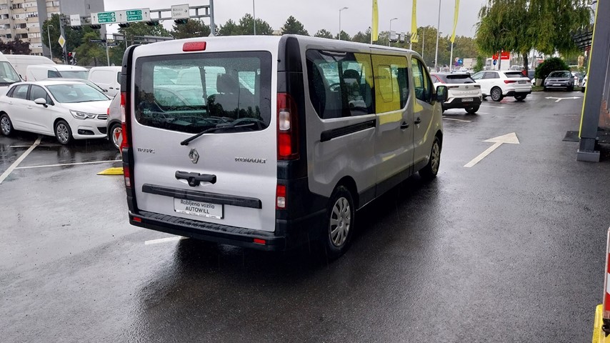 RABLJENO VOZILO RENAULT TRAFIC GRAND PASSENGER CONFORT Mehanički mjenjač DIESEL 223809