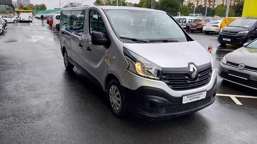 RABLJENO VOZILO RENAULT TRAFIC GRAND PASSENGER CONFORT Mehanički mjenjač DIESEL 223809