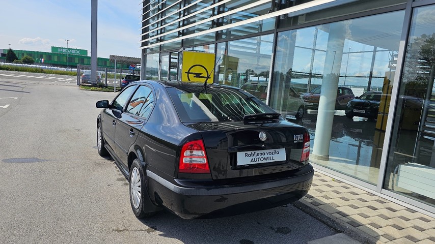 RABLJENO VOZILO ŠKODA OCTAVIA 1,6 BENZIN 223914