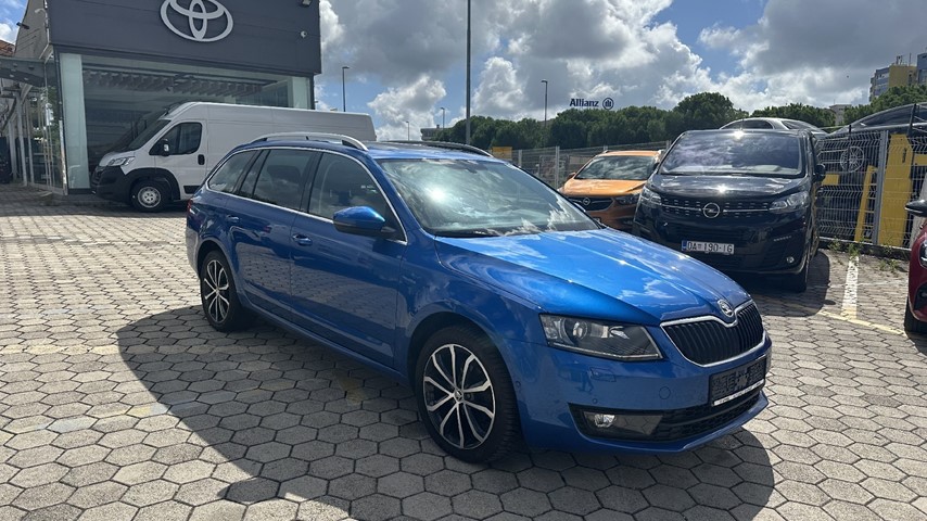 RABLJENO VOZILO ŠKODA OCTAVIA COMBI 1,6 TDI GREEN LINE Mehanički mjenjač DIESEL 222845