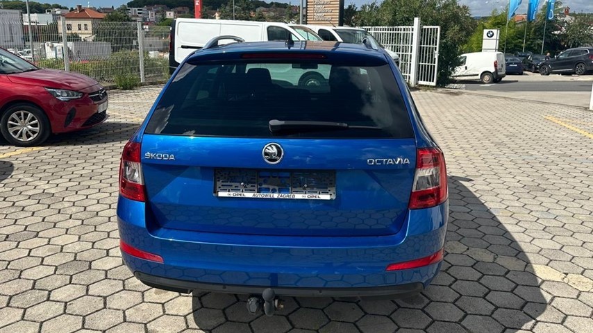 RABLJENO VOZILO ŠKODA OCTAVIA COMBI 1,6 TDI GREEN LINE Mehanički mjenjač DIESEL 222845