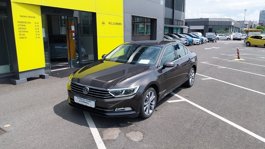 RABLJENO VOZILO VOLKSWAGEN PASSAT 2,0 TDI BMT CONNECT Mehanički mjenjač DIESEL 223926