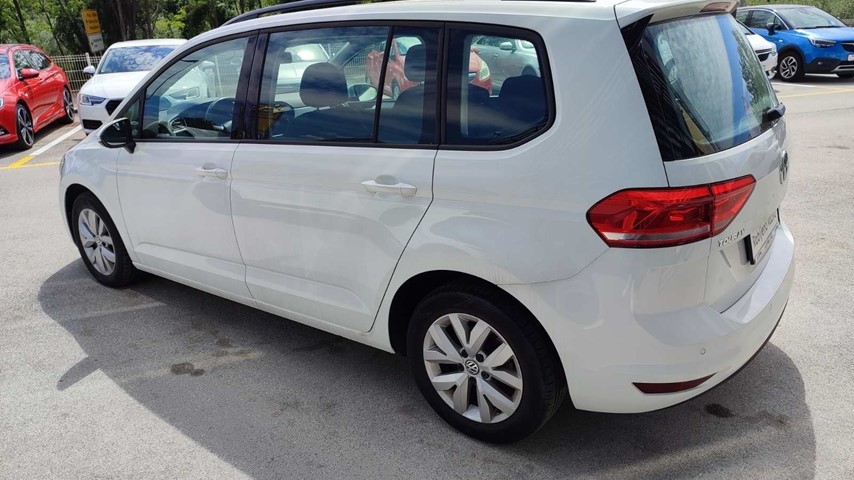 RABLJENO VOZILO VOLKSWAGEN TOURAN 1,6 TDI PLUS Mehanički mjenjač DIESEL 222614